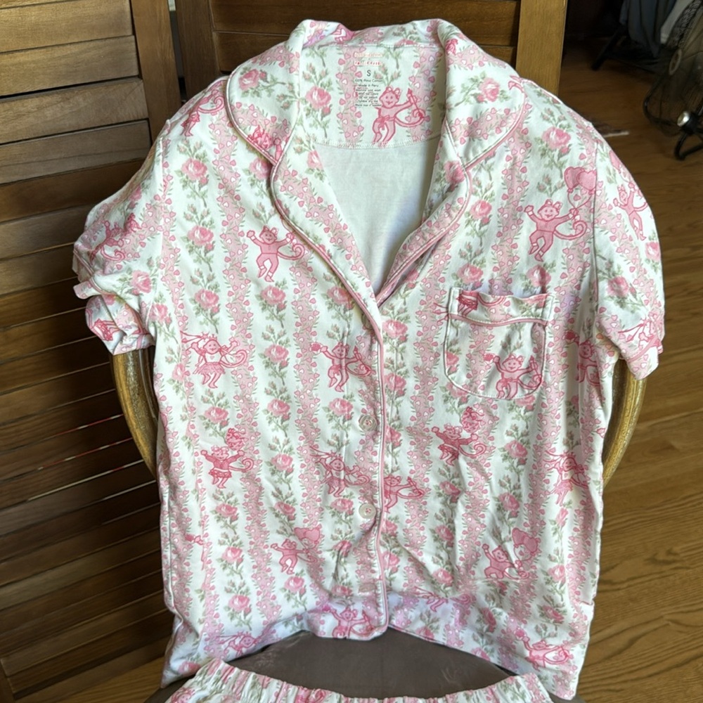 Roller Rabbit Love Shack Fancy PJ’s - Picture 9 of 9